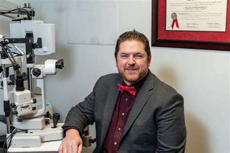 Dr. Kevin Snipes & Associates Trusted Eye Doctors in Louisville, KY