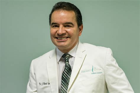 Dr. Martín Izabal - Dermatólogo Tijuana Tijuana