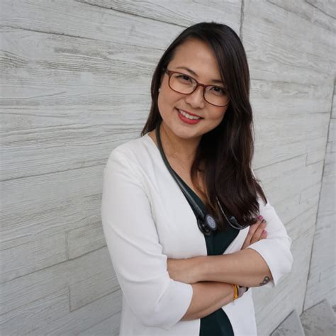 Dr. Rachel Han - Calgary, AB - Family Doctor Reviews & Ratings