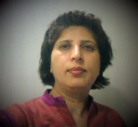 Dr. Suchitra Tyagi - Homeopath in Delhi, Instant Appointment …