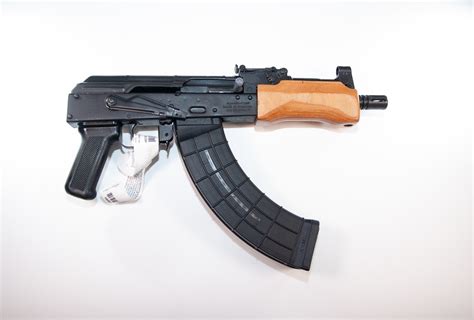 Accepts all standard AK magazines; Comes with 