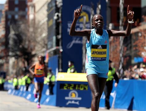 DraftKings seeeks to take bets on Boston Marathon