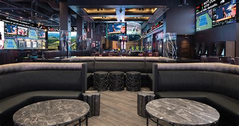 Draftkings lounge at&t stadium tickets. 9,300 sq ft Reception- 350 Banquet- 220 