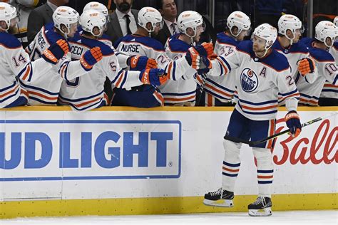 Draisaitl stars as the Oilers beat the Predators 6-1 for their first win of the season
