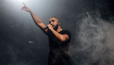 Drake to drop-in on Chicago with two shows: 2023 North American tour with 21 Savage announced