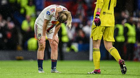 Drama of the highest order! USWNT star Lindsey Horan misses