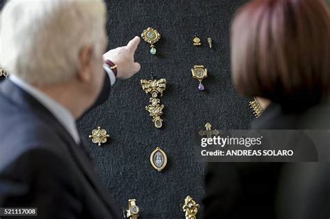 Dream of gold jewelry stolen. .  ...