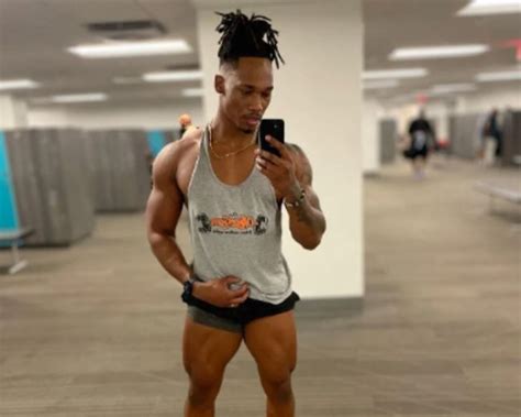 Dreamybull in the gym. In April 2022, Illinois college student Stephanie Melgoza was recorded laughing, singing, dancing, and refusing to take responsibility while in police custody after fatally striking two people while driving drunk, three times over the legal limit. 