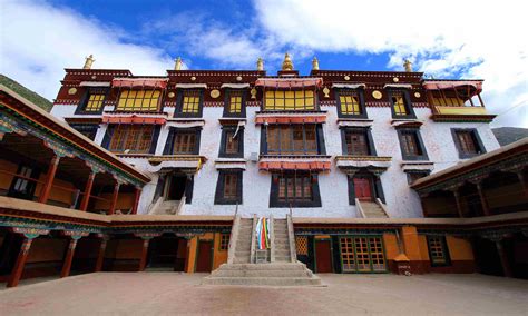 Drepung Monastery, Lhasa - China Highlights