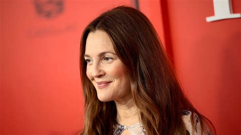 Drew Barrymore ‘deeply apologizes’ to the Writers Guild of America in an emotional video