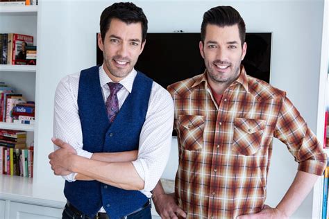 Drew and jonathan scott. Oct 17, 2023 · The two new series and the fresh season of Celebrity IOU will be produced by Scott Brothers Entertainment with Drew and Jonathan serving as executive producers. All are scheduled to premiere in 2024. “We are thrilled to produce and host Backed By The Bros and Don’t Hate Your House with the Property Brothers,” says Drew Scott. 
