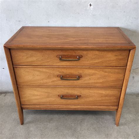 Drexel Furniture Bleached Oak Italian Mediterranean 23" Nightstand $640 $750. 25ʺW × 28ʺD × 24ʺH. Vintage French Drexel Heritage Walnut Accent Table $243 $425. 19ʺW × 19ʺD × 17.5ʺH ... How many vintage drexel heritage side tables does Chairish have in …