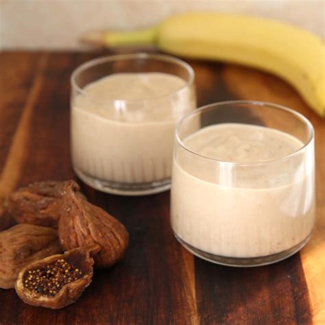 Dried Fig Smoothie with Banana Valley Fig Growers