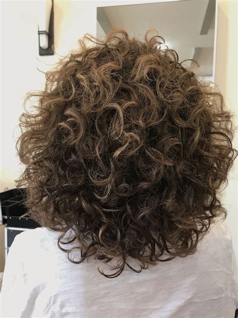 Dried curly hair. Curly hair is most often categorized into three different types: Type 2 (wavy) Type 3 (curly) Type 4 (kinky and coily) Within each type, there are three subcategories (A, B, and C). These vary based on the curl's shape and diameter. Type As tend to have a wider curl pattern while those who fall into a type C will have the smallest, tightest ... 
