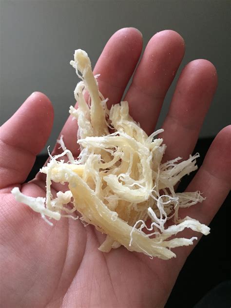 Dried squid protein. 11.68g. Prot. 59.06g. There are 349 calories in 100 grams of Dried Squid. Calorie Breakdown: 14% fat, 14% carbs, 72% prot. 