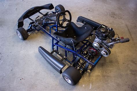 Drift kart frame kit. This new drift trike is just that and it is seriously fun. Heavy duty tubular steel frame with a 6.5 horsepower engine connected to metal banded rear go kart tires for maximum drifting action. Wide bmx style handlebars with rubber grips let you control the wide street tread tire mounted on the 16” front wheel equipped with hand operated disc ... 