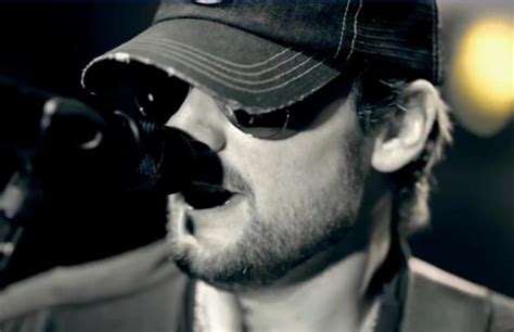 Drink In My Hand by Eric Church - Invubu