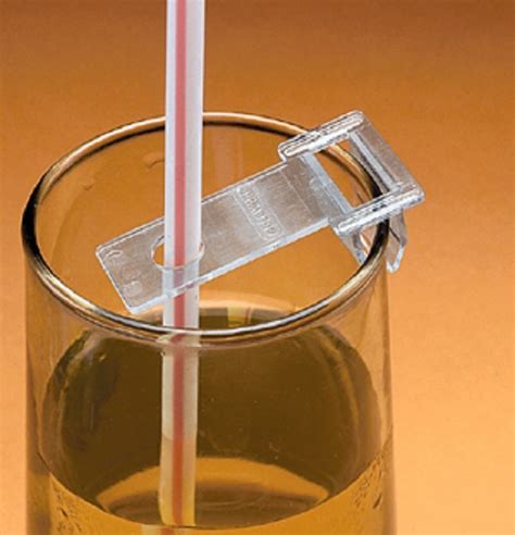 Drinking Straw Holder Clip for the Elderly and Disabled