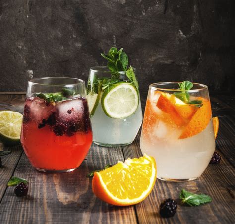 Drinks made with gin. 1. Fill a glass with ice and place the glass in the freezer. 2. Combine the gin, lemon juice, and syrup in a cocktail shaker. Add ice and shake. 3. Strain the drink into the chilled glass, top with club soda, and garnish. 