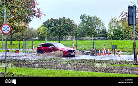 Drive with caution on Loch Lomond Road: Local flooding