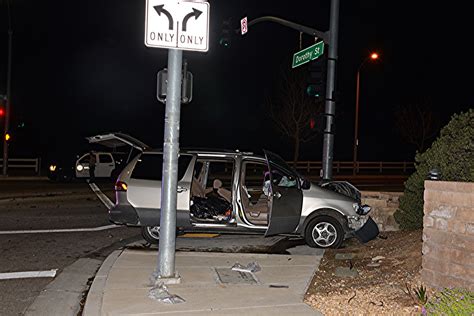 Driver arrested in suspected DUI crash that killed mother, 16-year-old son in Broomfield