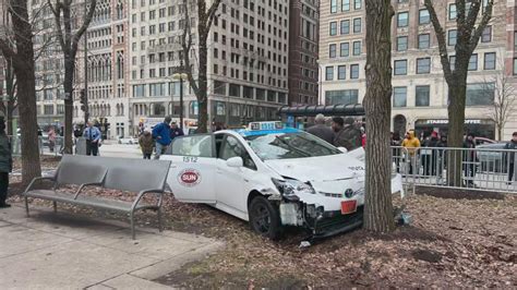 Driver crashes into tree near ice rink in Millennium Park