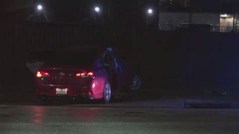 Driver flees after crash in midtown, St. Louis
