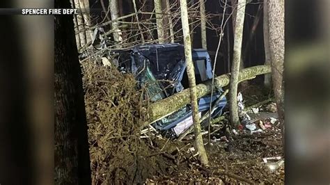 Driver injured in violent early morning Christmas Day crash in Spencer
