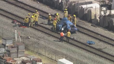 Driver killed after Metrolink train strikes car in Sun Valley