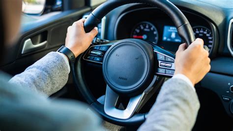Drivers ed behind the wheel. Jan 30, 2024 · Requirements for behind-the-wheel driver’s ed training vary from state to state. Some locations mandate driving time with a professional instructor in order to obtain a provisional license. With ... 