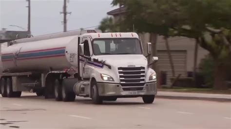Drivers express gratitude as fuel tankers deliver fuel to gas stations