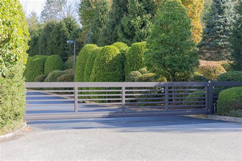 Driveway sliding gates.  6 Best Sliding Driveway Gates For Narrow Entran...