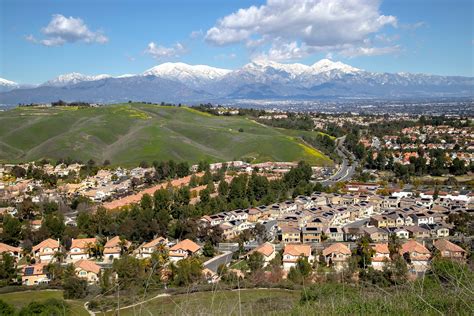 Driving Distance from Compton, CA to Chino Hills, CA