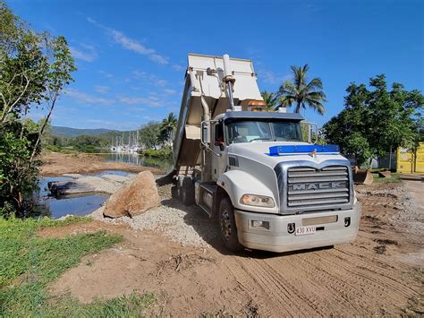 Driving job vacancies kurunegala.  JCB Operator, Tipper Driver - Puwaka...