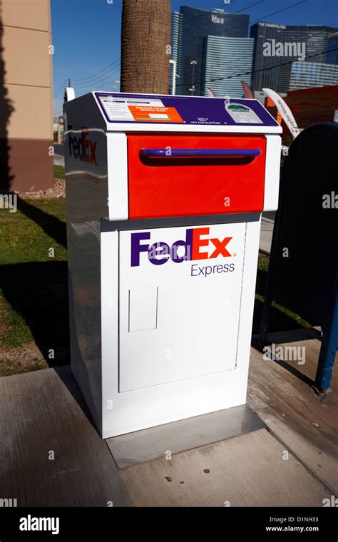 Drop off fedex box. This location at 649 W Main St will accept most FedEx Express and FedEx Ground packages. International packages are accepted as long as the package has a U.S. originated address. All packages must include a completed printed label using your FedEx account number or credit card payment. Paper airbills will not be accepted. 
