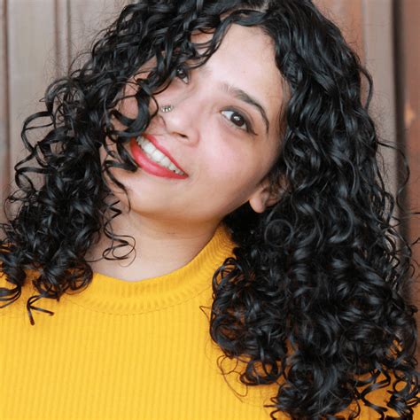 Dry curly hair. Identifying your curl shape and pattern (s) is best determined while your hair is sopping wet. A simple breakdown: Type 1s are straight, Type 2s are wavy, Type 3s are curly, and Type 4s are coily ... 