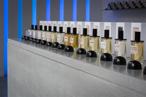 Ds durga new york. D.S. & Durga makes immersive fragrances in Brooklyn, NY. Founded by husband-and-wife team David (D.S.) and Kavi (Durga), the perfumer-owned house invites exploration and highlights that Perfume is Armchair Travel. ... ©2024 DS & DURGA ... 