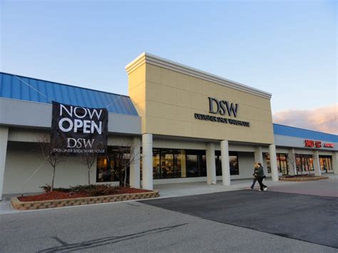 Dsw shoes in canton mi. Things To Know About Dsw shoes in canton mi. 
