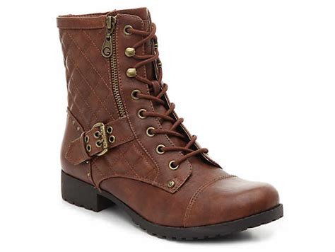 Timberland Stone Street Combat Boot - Women's. Make a statement in the Stone Street combat boots from Timberland. This pair features the brand's iconic silhouette, complete with a stylish block heel and platform sole. Click here for Boot Measuring Guide. Item # 556789; UPC # 196013842246.