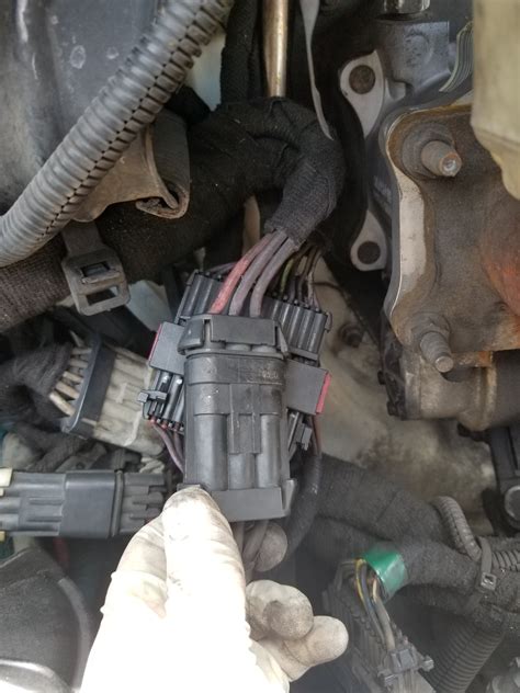 Dt466e idm location. 40psi is enough to start. We're getting 47psi. It drops off quickly to 25psi when cranking stops. Maybe check valve on fuel rail tank return is hosed (no p... 