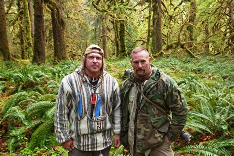 Dual survival discovery. Boat-wrecked in a rainforest in the Pacific-Northwest, Dave & Cody have to use their knowledge to navigate, hunt, and endure life-threatening hypothermia.Fro... 