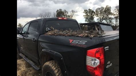 Duck season opening day arkansas. The Arkansas Game and Fish Commission unanimously approved at its April meeting a change to the 2023-24 duck season dates. The season will open the weekend before Thanksgiving. 