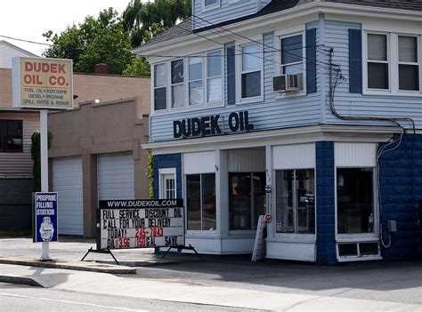 Dudek Oil delivers discount home heating o