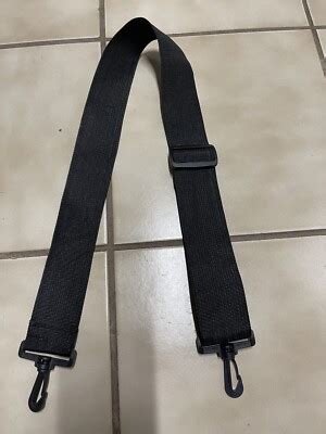 Duffle bag strap replacement. com.  This cooler liner is simple, conve...