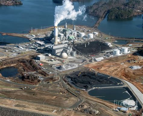 Duke power progress energy. Duke Energy Progress is the majority owner (81.7%) and operator of the Brunswick nuclear plant. The North Carolina Eastern Municipal Power Agency owns the remaining 18.3%. The North Carolina Eastern Municipal Power Agency owns the remaining 18.3%. 