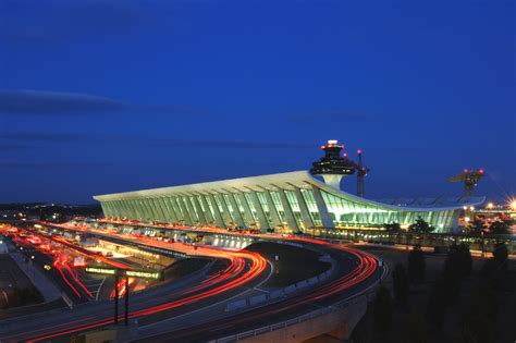 Washington Dulles International Airport (IATA: IAD, ICAO: KIAD, 