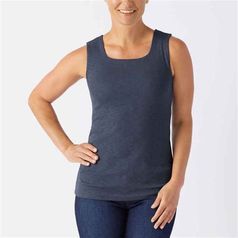 Duluth Shelf Bra Tank, The two types of shelf bras are very distinct from  each other.