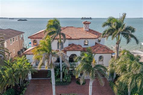 See photos and price history of this 4 bed, 5 bath, 4,021 Sq. Ft. recently sold home located at 600 Edgewater Dr Unit 601, Dunedin, FL 34698 that was sold on 12/07/2023 for $3000000.. 