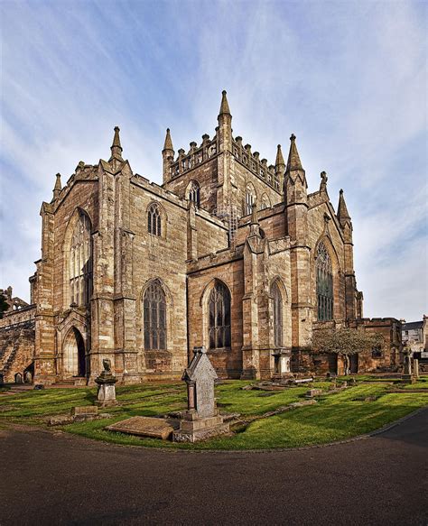 Dunfermline Facts, Abbey, & Population Britannica