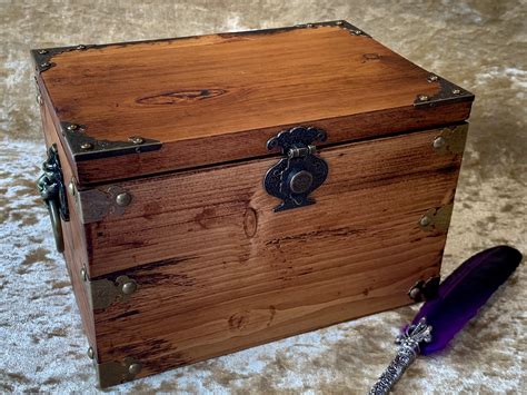 Dungeons and Dragons Wood Box - Etsy